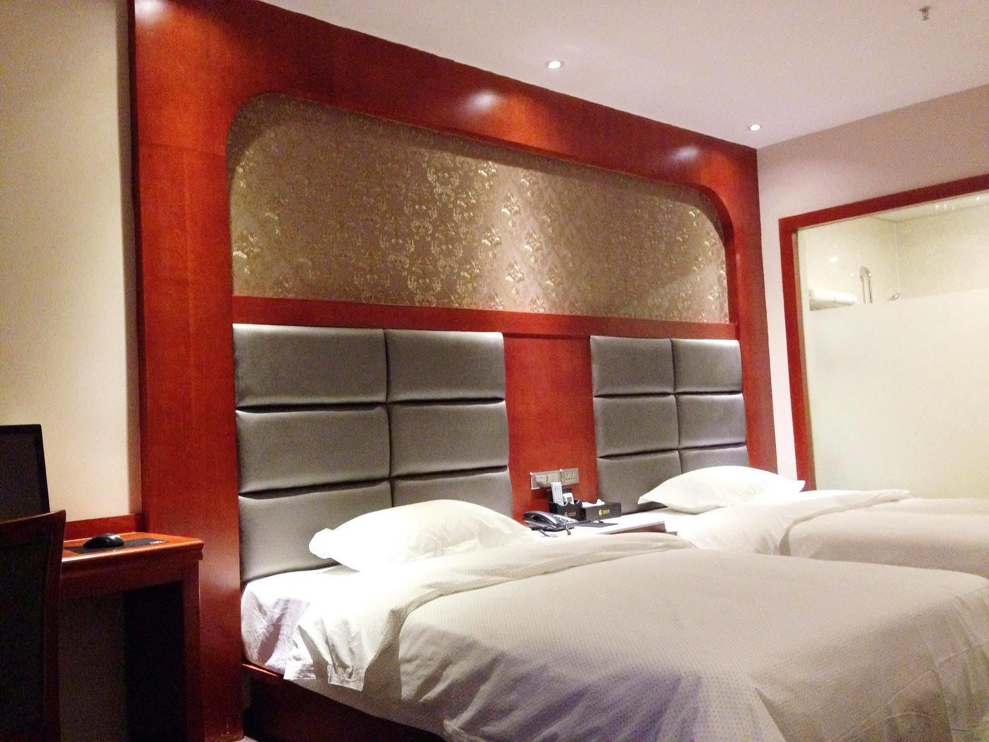 Longwang Business Hotel Liuzhou Dış mekan fotoğraf